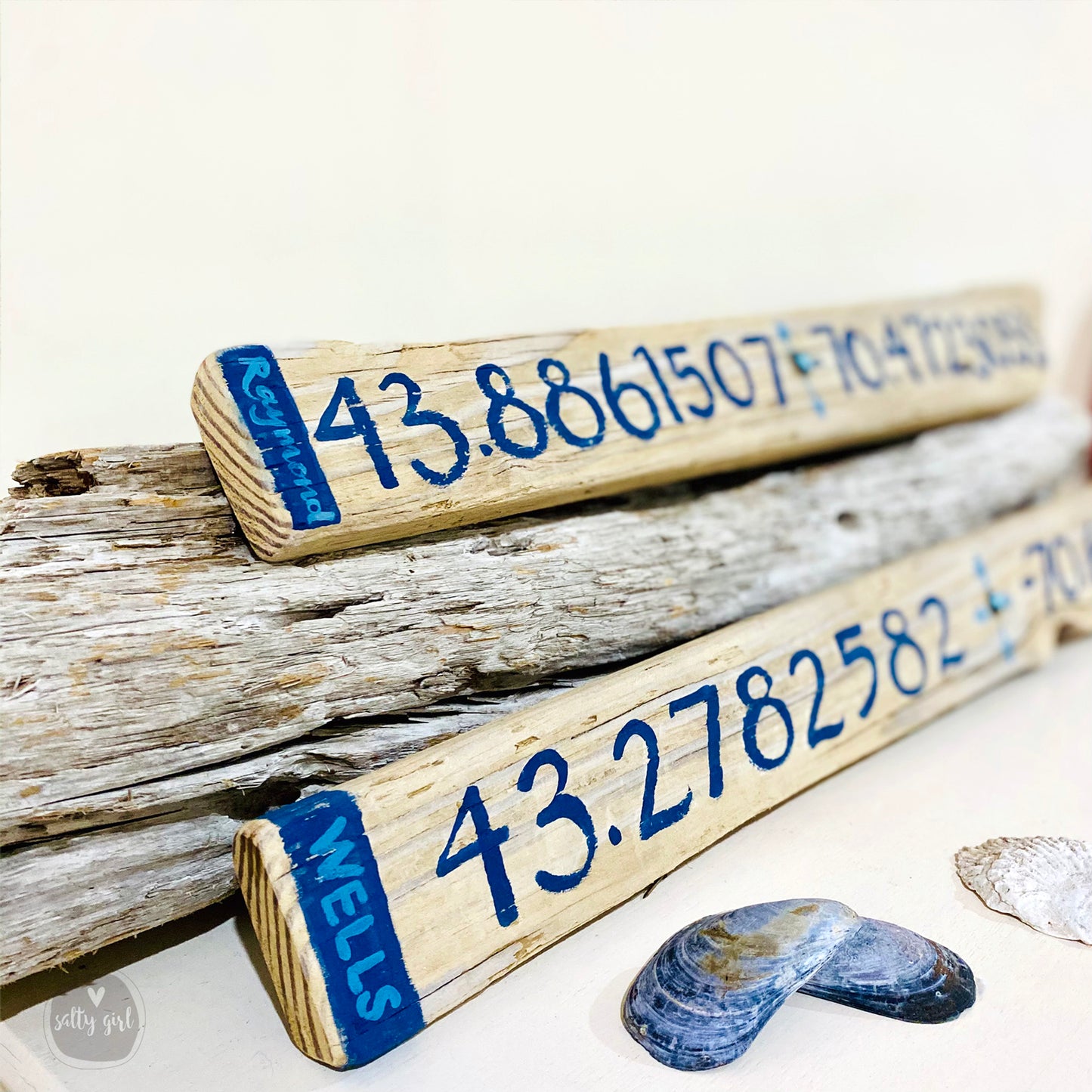 Custom Driftwood Longitude & Latitude Sign - Wooden Coordinates Sign with Graphics - Personalized Location Sign with Rope Hanger