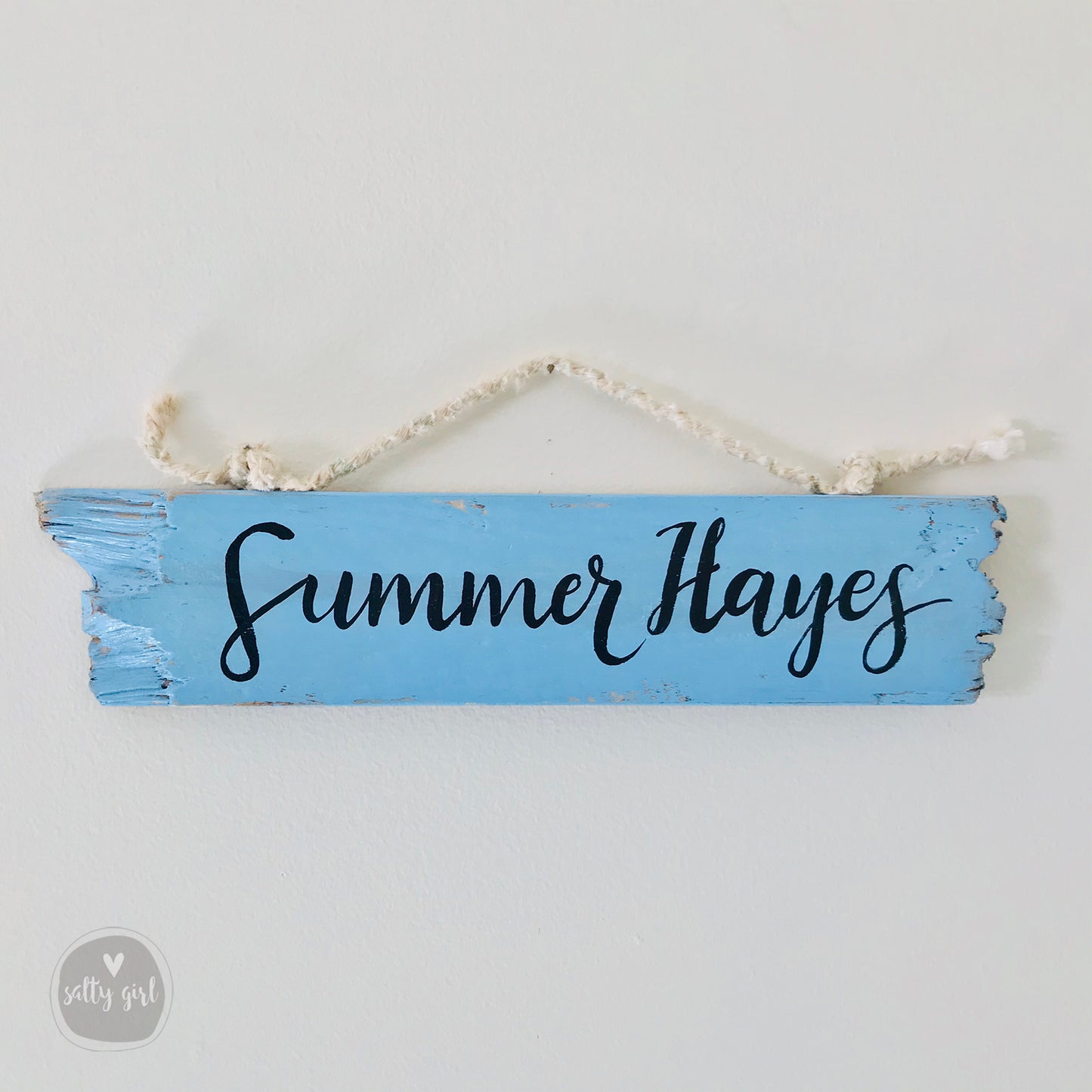 Custom Outdoor Driftwood Sign - Personalized Wooden House Sign with Rope Hanger - Summer Cottage Sign