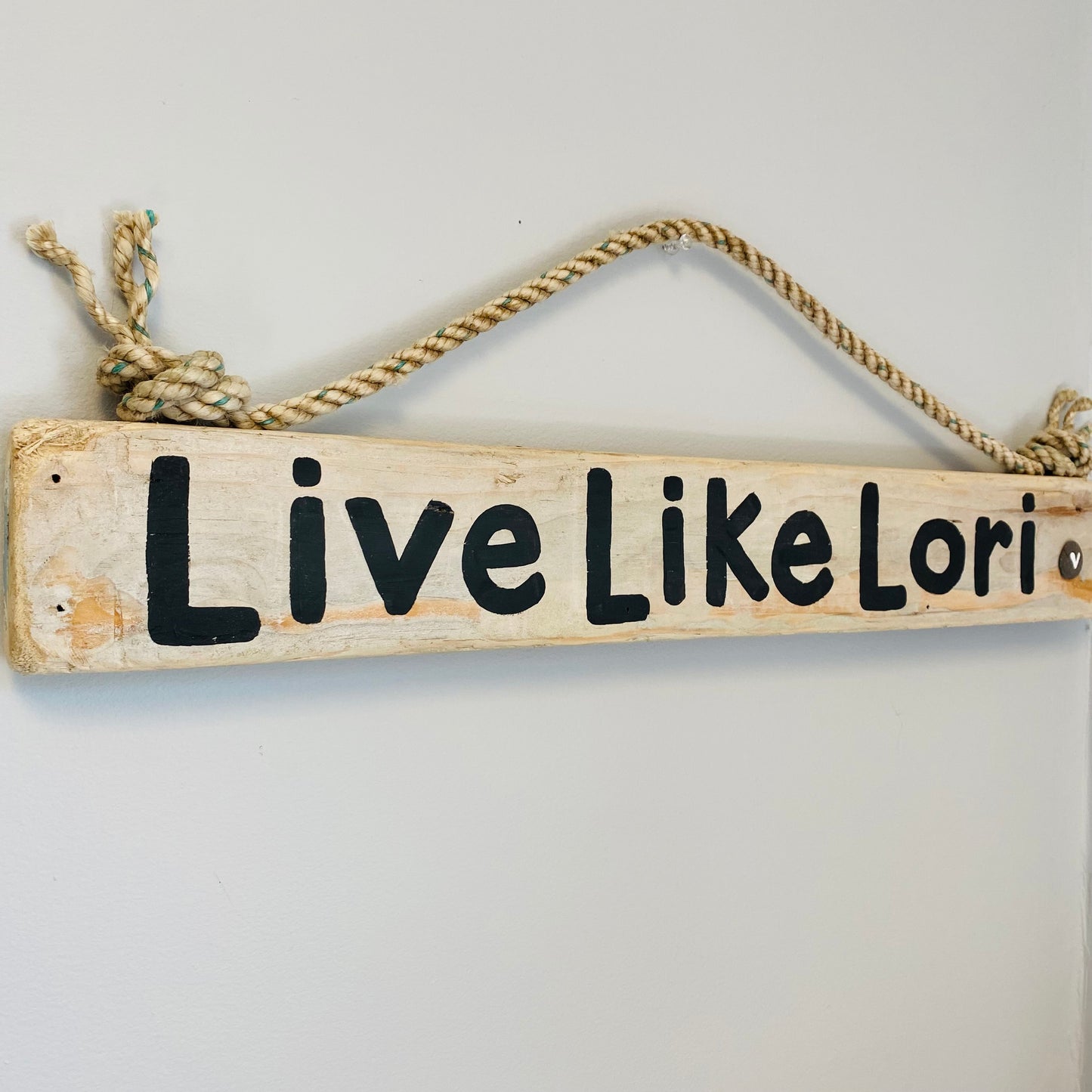 Custom Outdoor Driftwood Sign - Personalized Wooden House Sign with Rope Hanger - Summer Cottage Sign