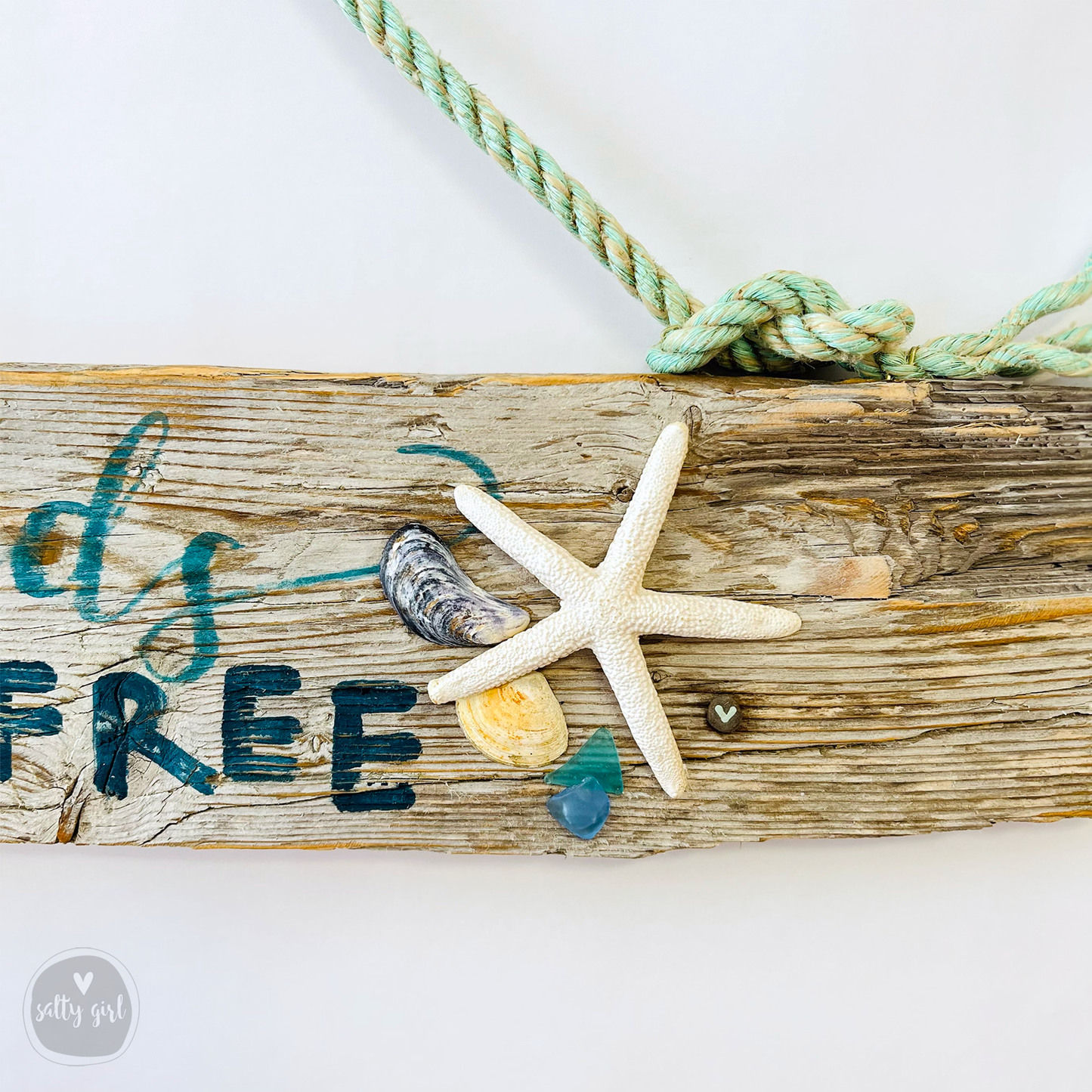 Driftwood "Mermaids Drink Free" Sign - Wooden Mermaid Sign with Fishing Rope Hanger and Starfish - Beachie Wall Decor