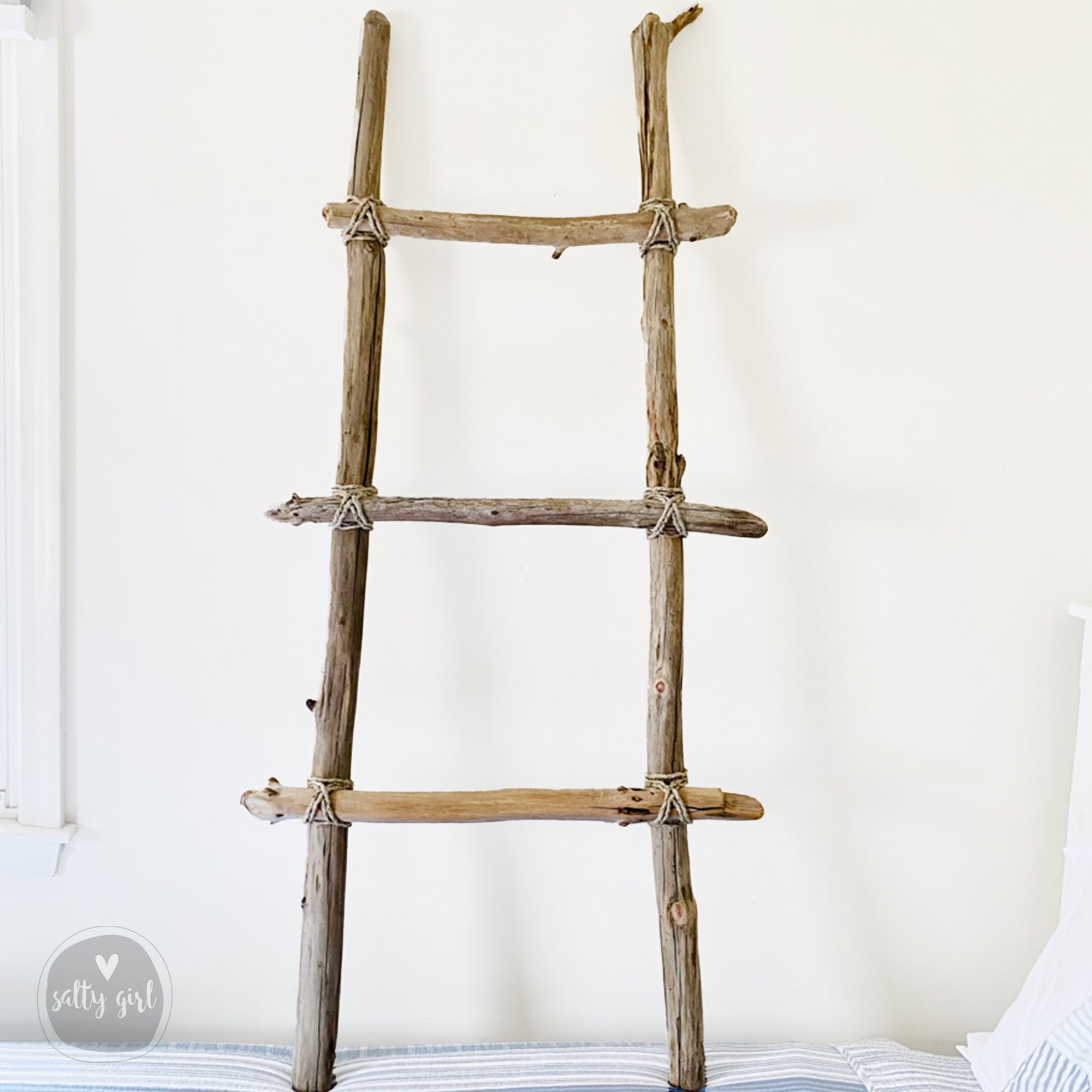 Tree branch blanket ladder hot sale