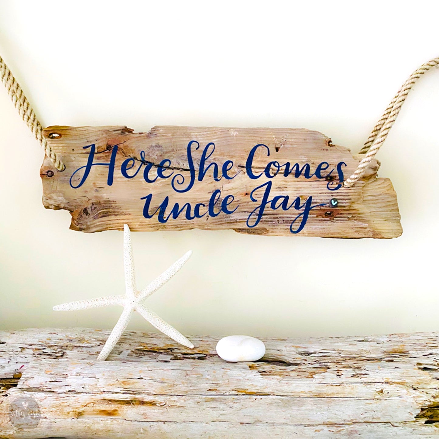Driftwood "Here Comes the Bride" Sign -  Hand Painted Wedding Aisle Sign - Wooden Flower Girl Sign - Beachie Wedding Sign