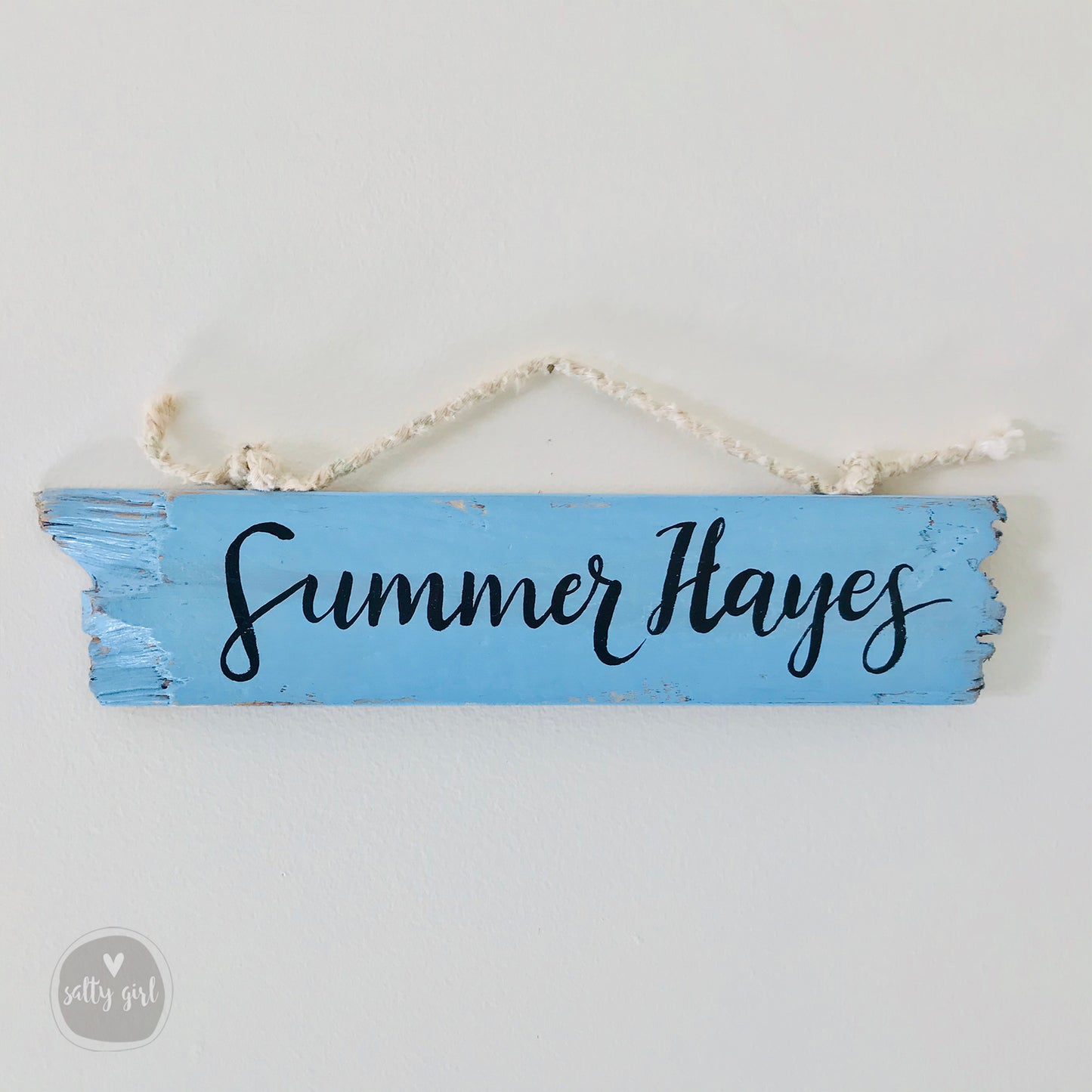 Custom Outdoor Driftwood Sign - Personalized Wooden House Sign with Rope Hanger - Summer Cottage Sign