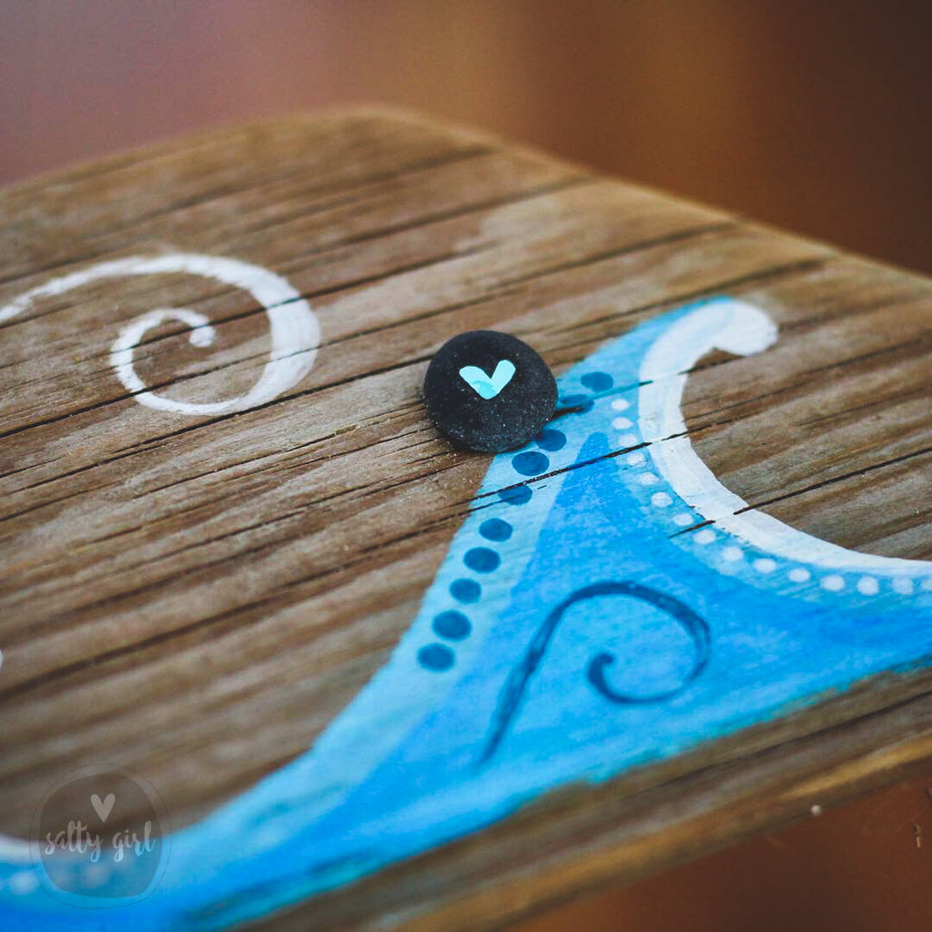 Custom Driftwood Sign with Nautical Waves and Recycled Lobster Rope Hanger - Personalized Beach House Décor, Coastal Wall Art, Rustic Home Decor