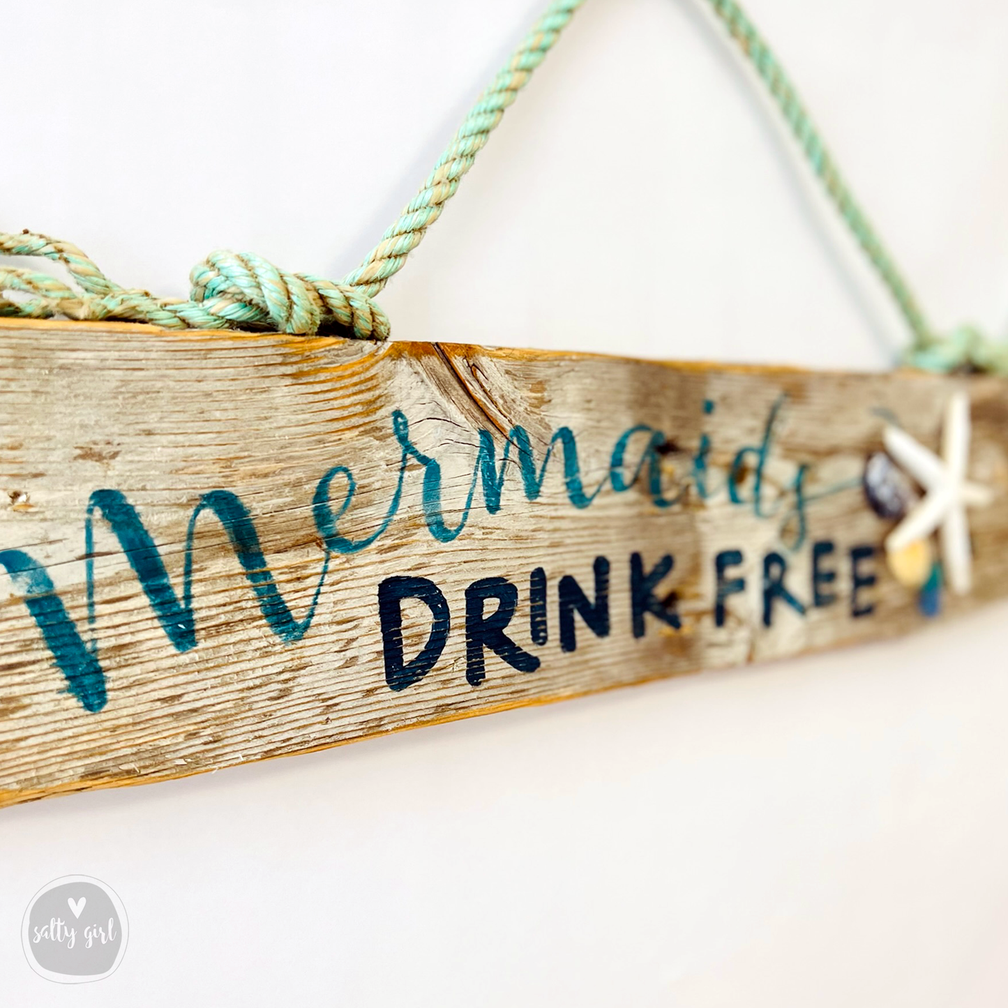 Driftwood "Mermaids Drink Free" Sign - Wooden Mermaid Sign with Fishing Rope Hanger and Starfish - Beachie Wall Decor